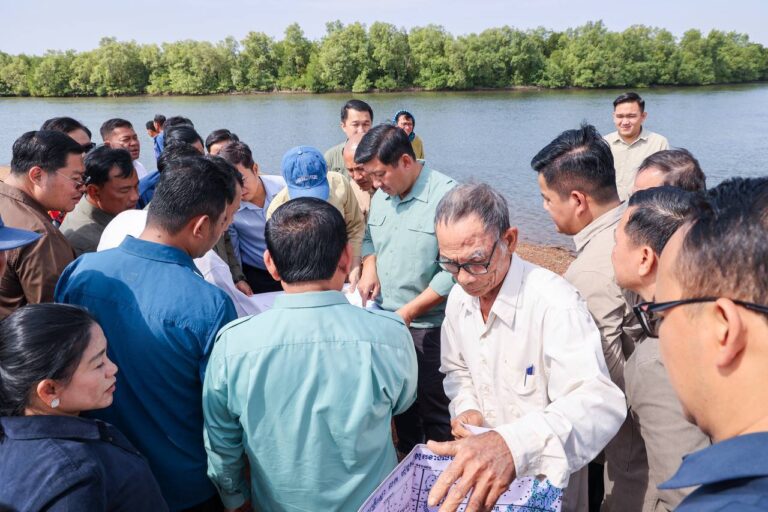ក្រុមការងារចុះជួយមូលដ្ឋានខេត្តកំពត បានចុះពិនិត្យសក្តានុពលសហគមន៍នេសាទកោះគ្រឹស្នា-លក តំបន់ទំនប់ទឹកភ្នំដំរី និងតំបន់រមណីយដ្ឋានទេសចរណ៍ធម្មជាតិ ភ្នំកំពង់ត្រាច ស្ថិតក្នុងស្រុកកំពង់ត្រាច ក្នុងភូមិសាស្ត្រខេត្តកំពត។