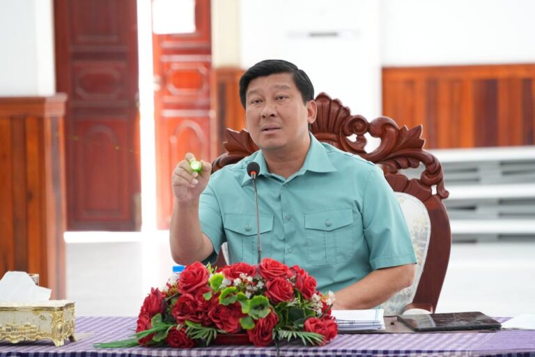 ក្រសួងរៀបចំដែនដី នគរូបនីយកម្មនិងសំណង់ និងរដ្ឋបាលខេត្តបន្ទាយមានជ័យ បើកកិច្ចប្រជុំពិនិត្យវឌ្ឍនភាពការកសាងហេដ្ឋារចនាសម្ព័ន្ធ និងពិគ្រោះយោបល់ប្រមូលធាតុចូលលើការងាររៀបចំនគរូបនីយកម្មក្នុងក្រុងសិរីសោភ័ណ្ឌ ខេត្តបន្ទាយមានជ័យ ដើម្បីជំរុញការបង្កើនខឿនសេដ្ឋកិច្ចសម្រាប់ប្រជាពលរដ្ឋ។