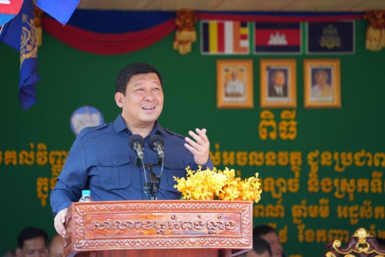 ថ្នាក់ដឹកនាំក្រសួងរៀបចំដែនដី នគរូបនីយកម្ម និងសំណង់ បញ្ជាក់ថា ការទទួលបានបណ្ណកម្មសិទ្ធិដីធ្លី គឺជាការបន្សល់ទុកនូវកេរមរតក និងការធានាសុវត្ថិភាពផ្លូវច្បាប់ជូនកូនចៅជំនាន់ក្រោយ